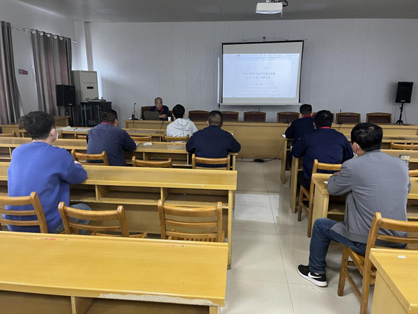 第二建筑工程事業(yè)部開展安全標準化工地建設(shè)培訓(xùn) 第二建筑工程事業(yè)部開展安全標準化工地建設(shè)培訓(xùn)